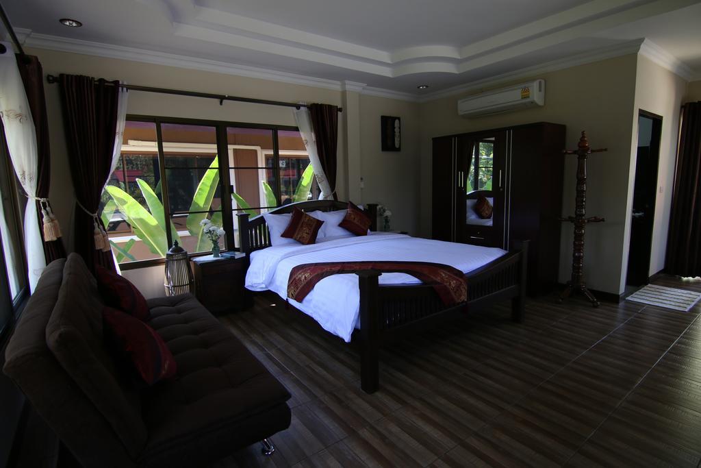 Little-Teak Homestay Чіангмай Номер фото