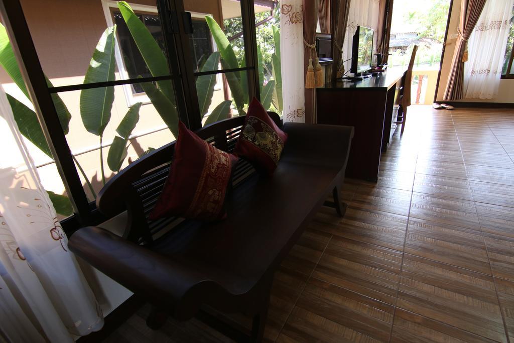 Little-Teak Homestay Чіангмай Номер фото