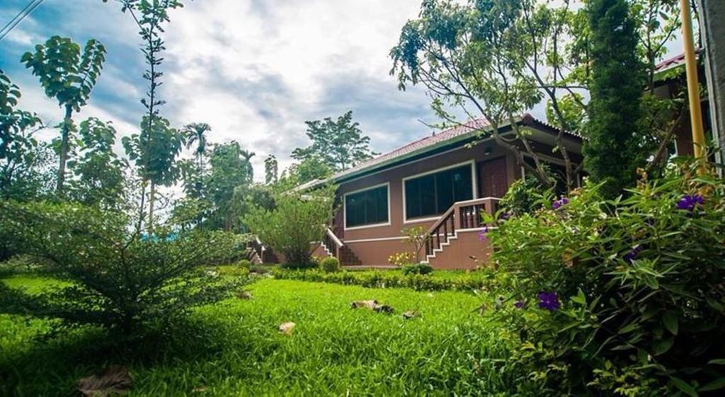 Little-Teak Homestay Чіангмай Номер фото